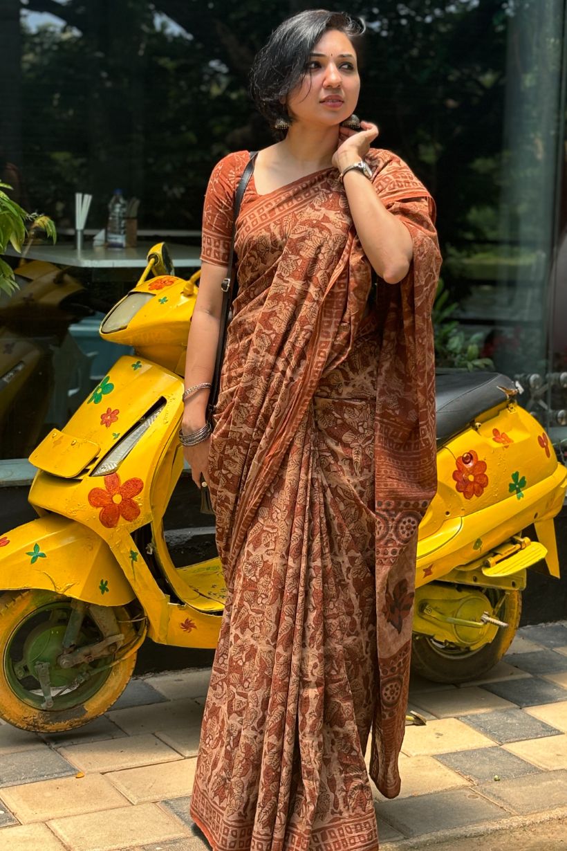 Ajrakh Vanaspati Brown Mul saree3